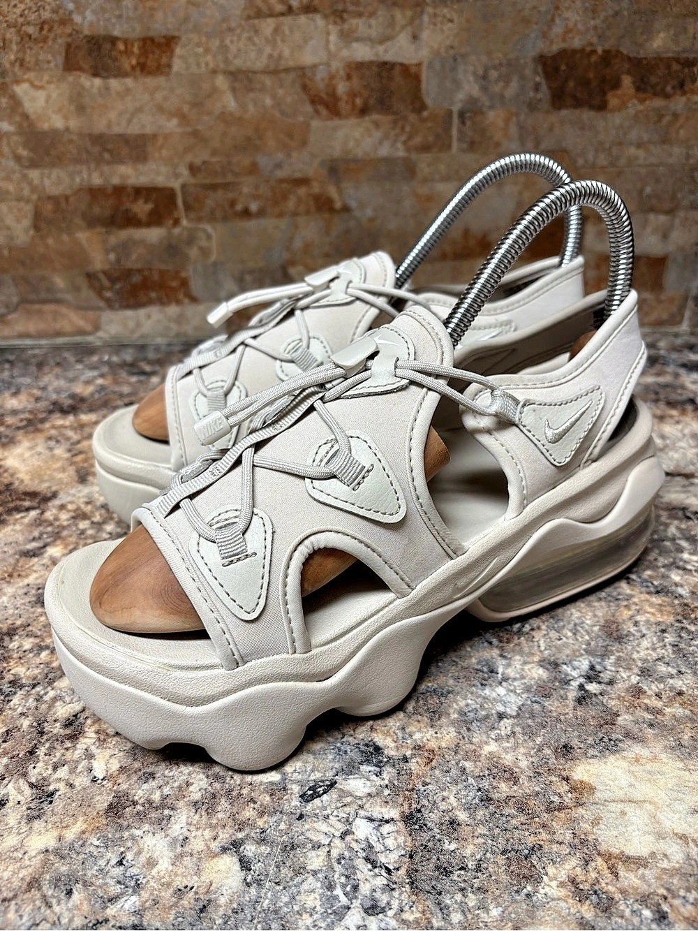 NIKE Air Max Koko Sandal Sanddrift FQ6477-126 Size 8